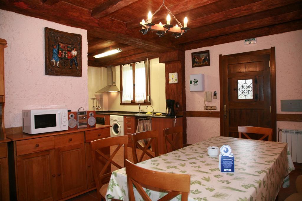 Casa Rural Arratzain Usúrbil Zimmer foto